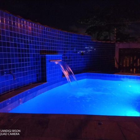 Itanhaém Casa Com Piscina , Churrasqueira, Wi-Fi, Em Rua De Areia A 1Km Da Praia, Bairro Sussegado, Proibido Uso De Som Extremamente Alto Ideal Para Descansar מראה חיצוני תמונה