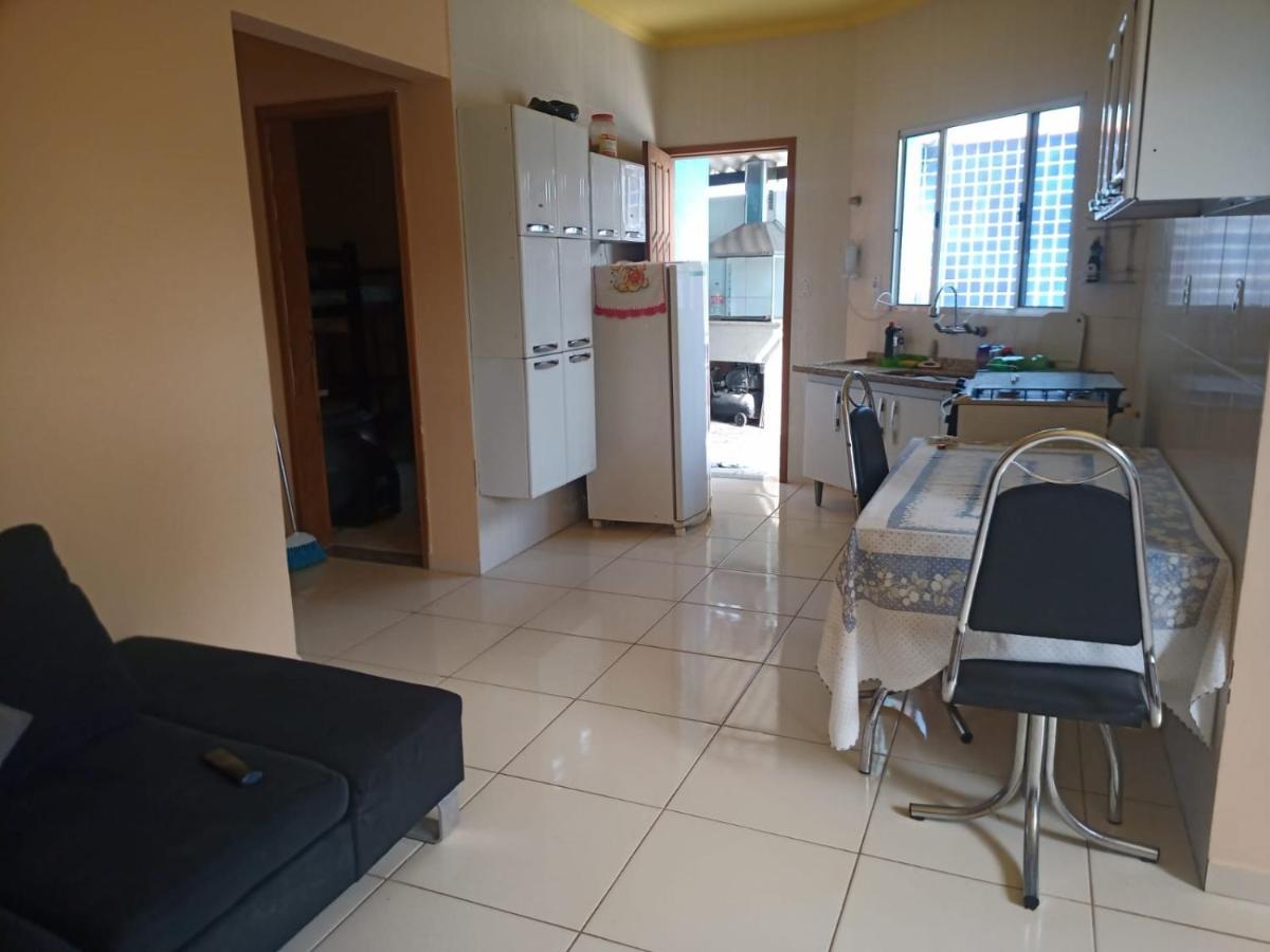 Itanhaém Casa Com Piscina , Churrasqueira, Wi-Fi, Em Rua De Areia A 1Km Da Praia, Bairro Sussegado, Proibido Uso De Som Extremamente Alto Ideal Para Descansar מראה חיצוני תמונה