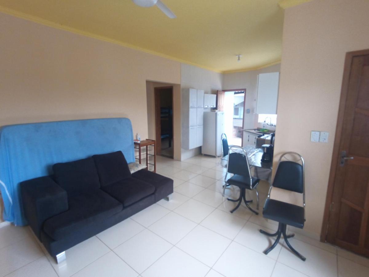 Itanhaém Casa Com Piscina , Churrasqueira, Wi-Fi, Em Rua De Areia A 1Km Da Praia, Bairro Sussegado, Proibido Uso De Som Extremamente Alto Ideal Para Descansar מראה חיצוני תמונה